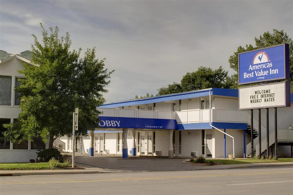 Alamo Inn & Suites Gillette Exterior photo